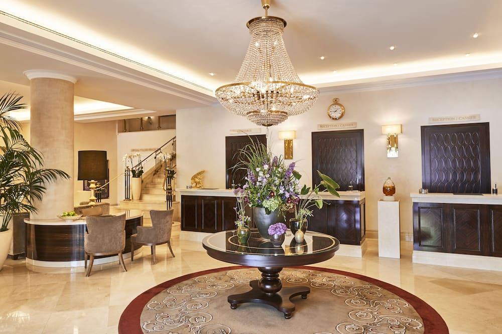 Steigenberger Icon Parkhotel 5*