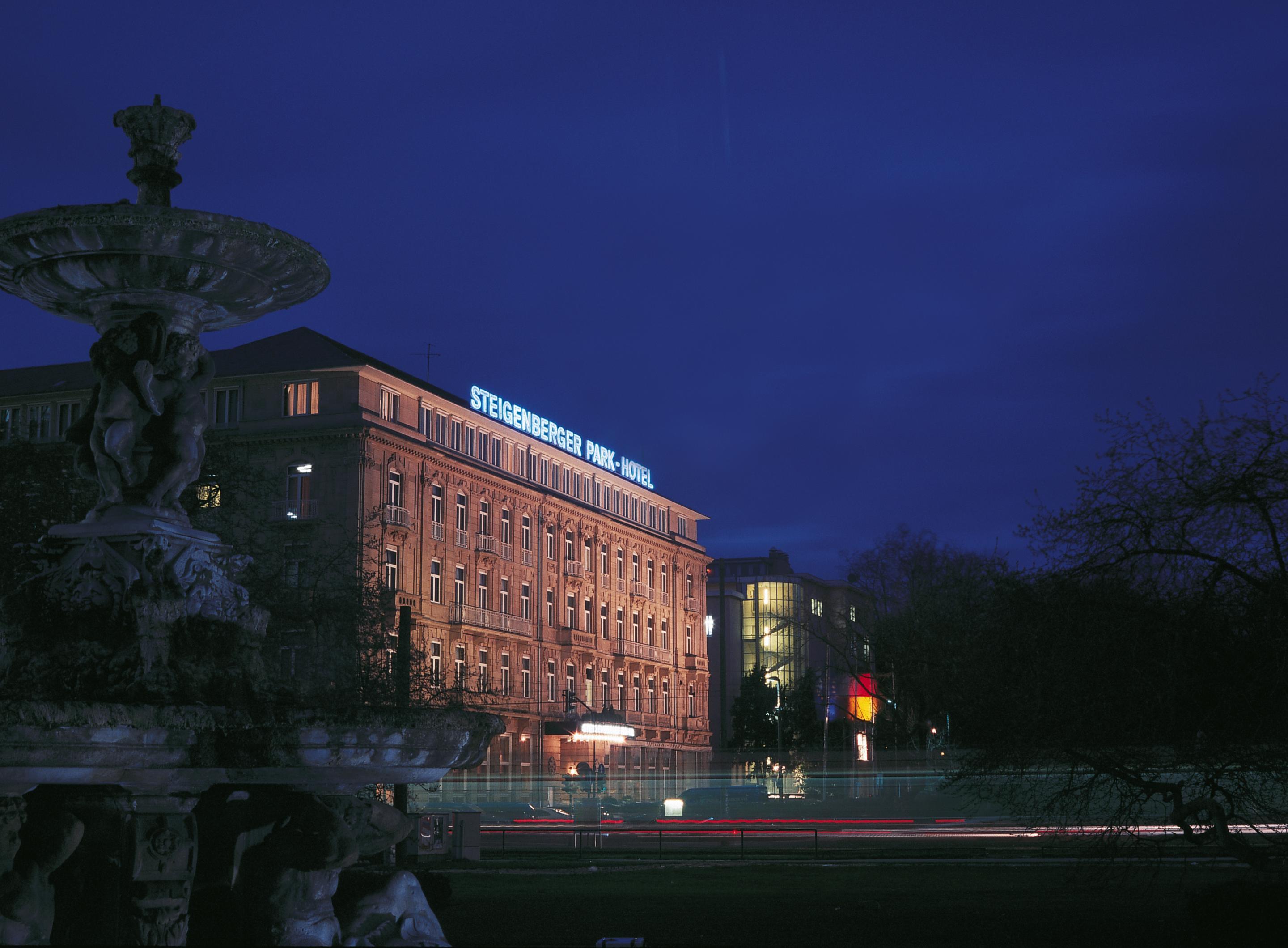 Steigenberger Icon Parkhotel Hotel 5*